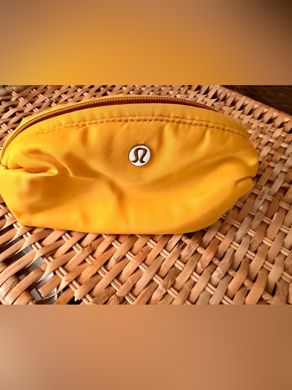 Lululemon  OS Zipper Pouch (Honey Lemon)